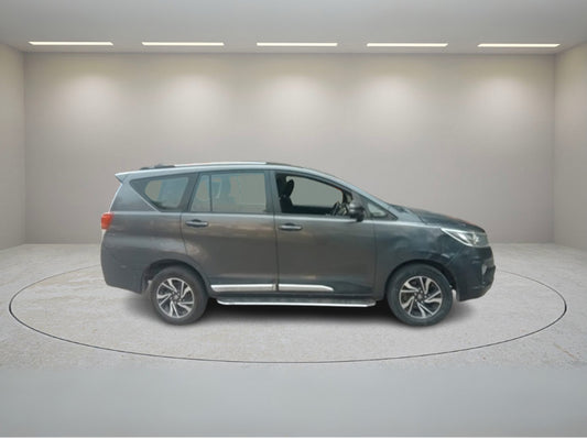 TOYOTA INNOVA CRYSTA G AT 2021