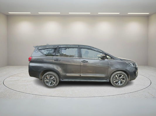 TOYOTA INNOVA CRYSTA 2.7 G MT 8STR 2021