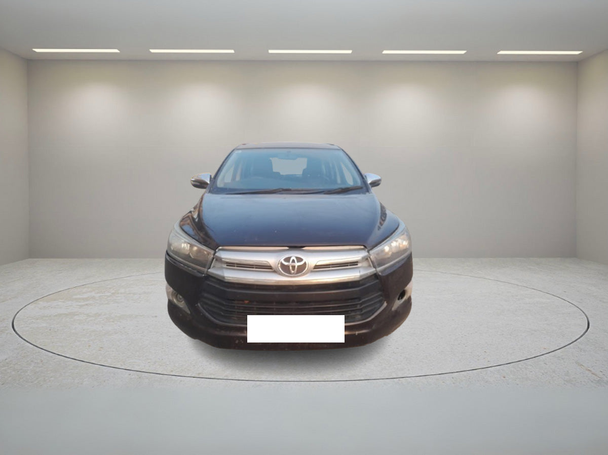 TOYOTA INNOVA CRYSTA 2.4 G MT 2017