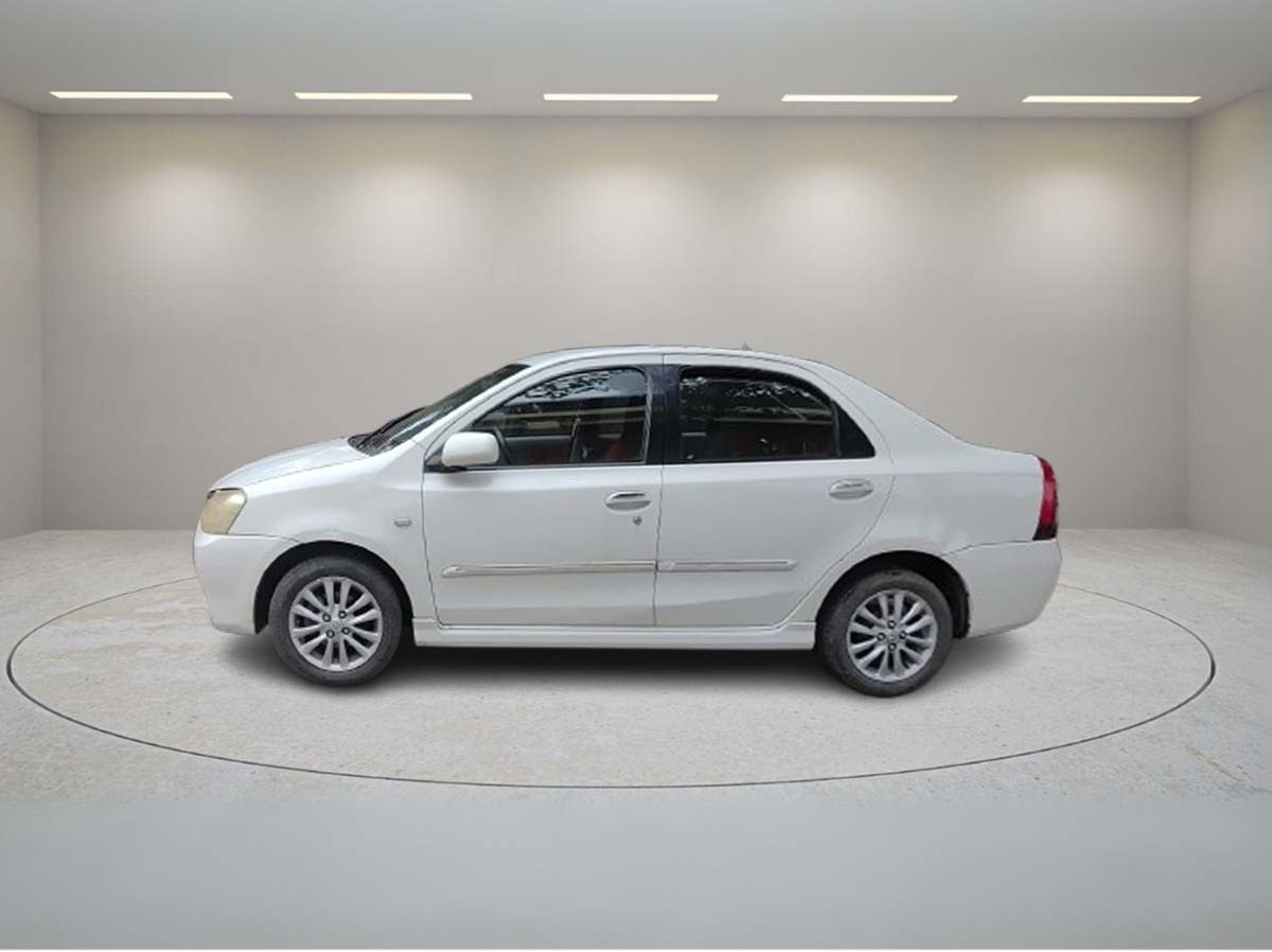 TOYOTA ETIOS VX 2011