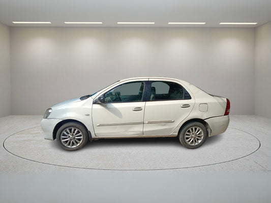 TOYOTA ETIOS V 2011