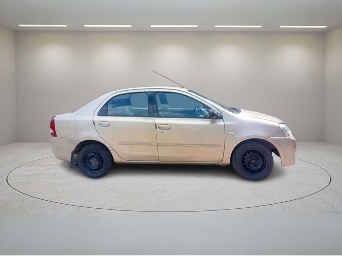 TOYOTA ETIOS G 2011