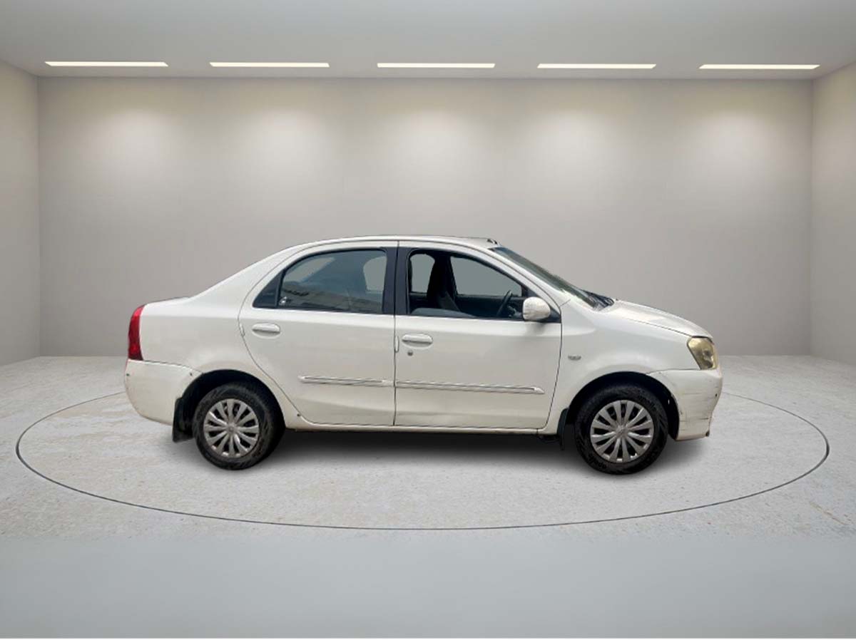 TOYOTA ETIOS G 2011