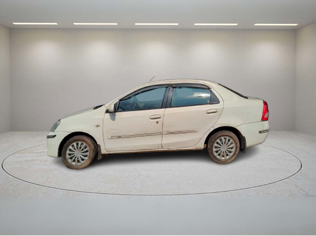 TOYOTA ETIOS G 2011
