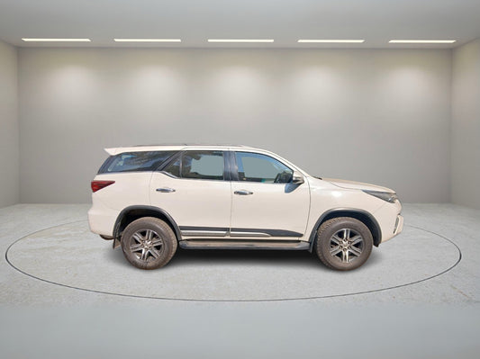 TOYOTA FORTUNER 4*2 AT 2017