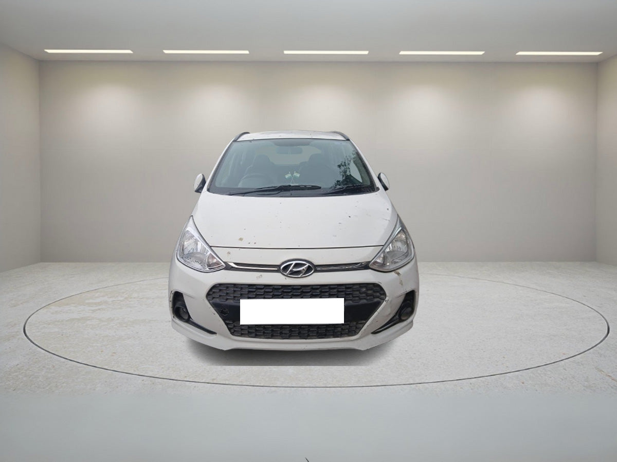 HYUNDAI GRAND I10 SPORTZ AT 2018