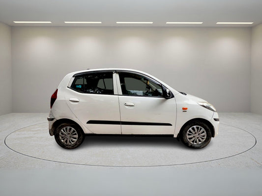 Hyundai I.10 SPORTZ 2014