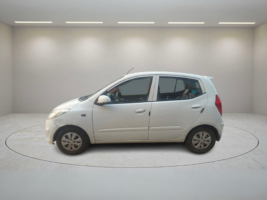 HYUNDAI I10 SPORTZ 1.2 SOLID BS4 2013