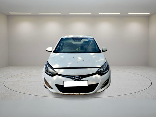Hyundai  I.20 SPORTZ 2013