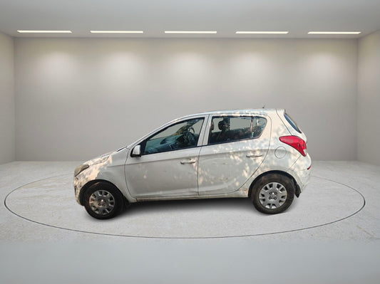 HYUNDAI I20 MAGNA (O) 2013