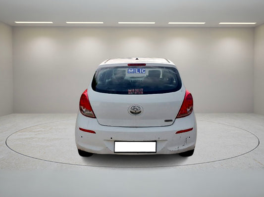 Hyundai  I.20 SPORTZ 2013