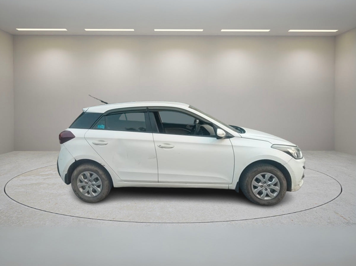HYUNDAI I20 SPORTZ 2018