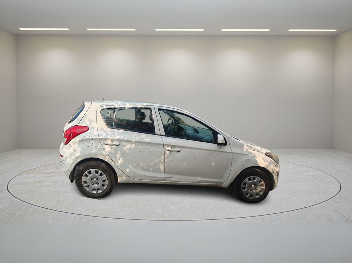 HYUNDAI I20 MAGNA (O) 2013