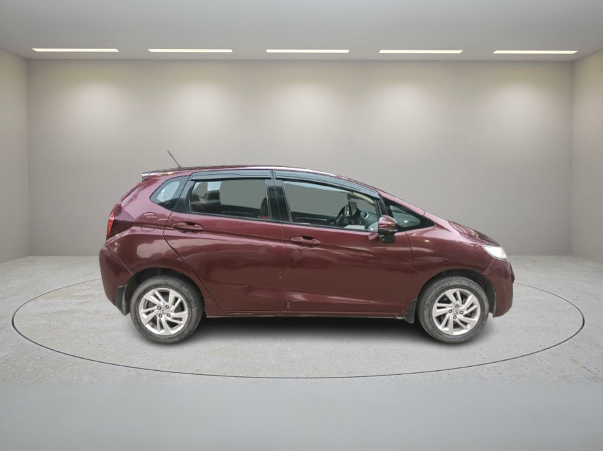 HONDA JAZZ 1.2 V MT 2015