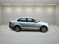 VOLKSWAGEN JEETA COMFORTLINE MT 2015