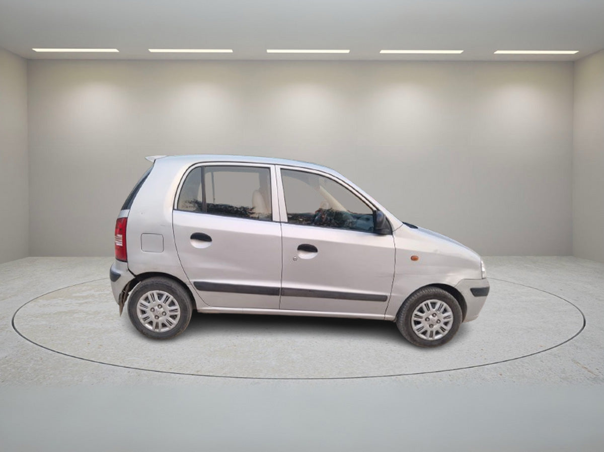 HYUNDAI SANTRO GLS 2013