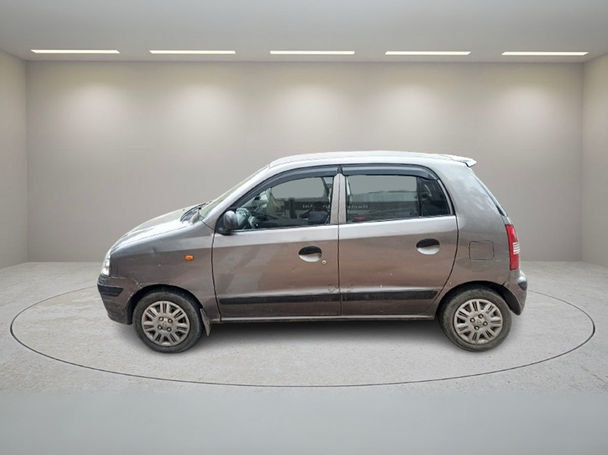 HYUNDAI SANTRO GLS MET BS IV 2013