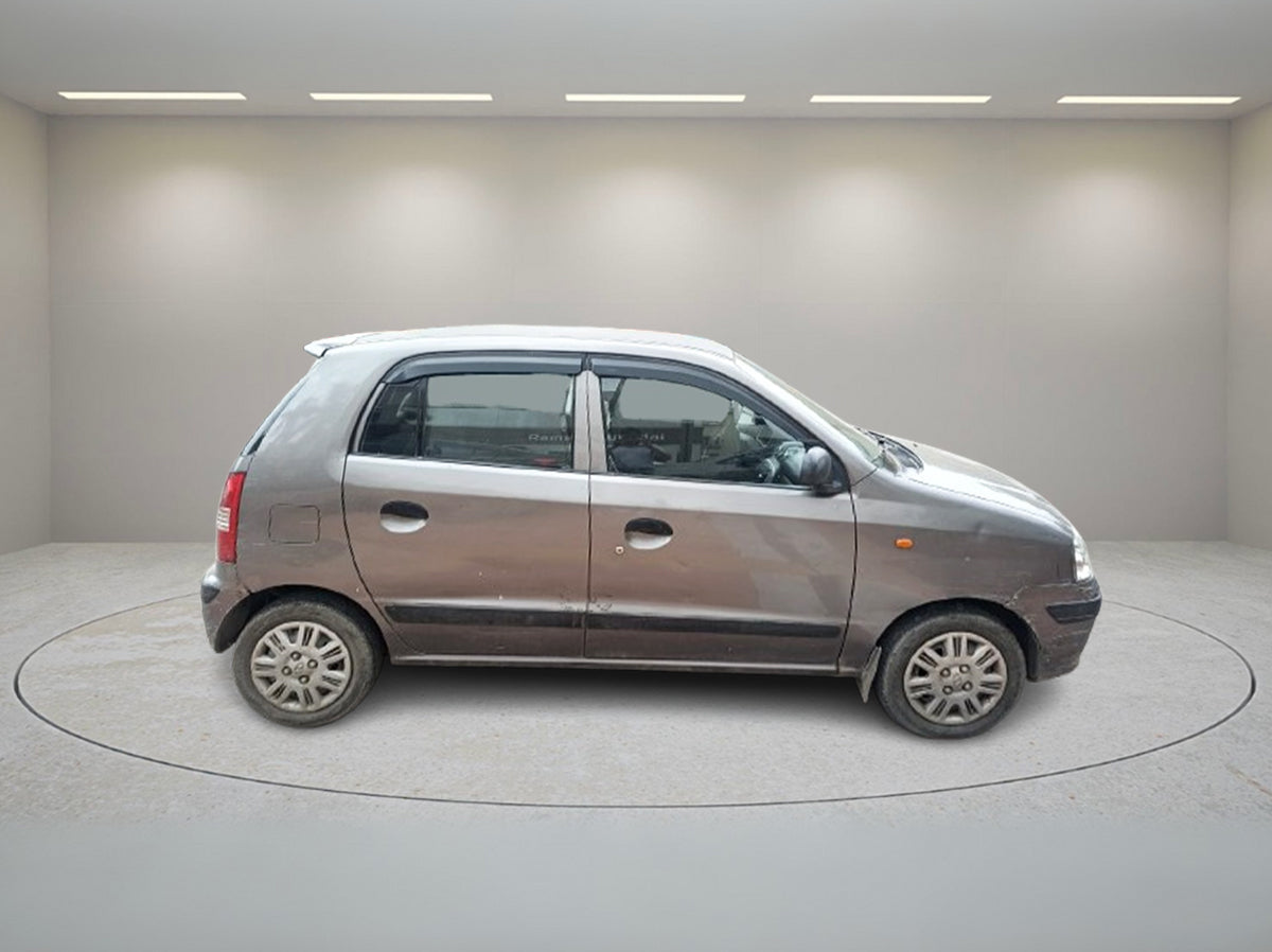 HYUNDAI SANTRO GLS MET BS IV 2013