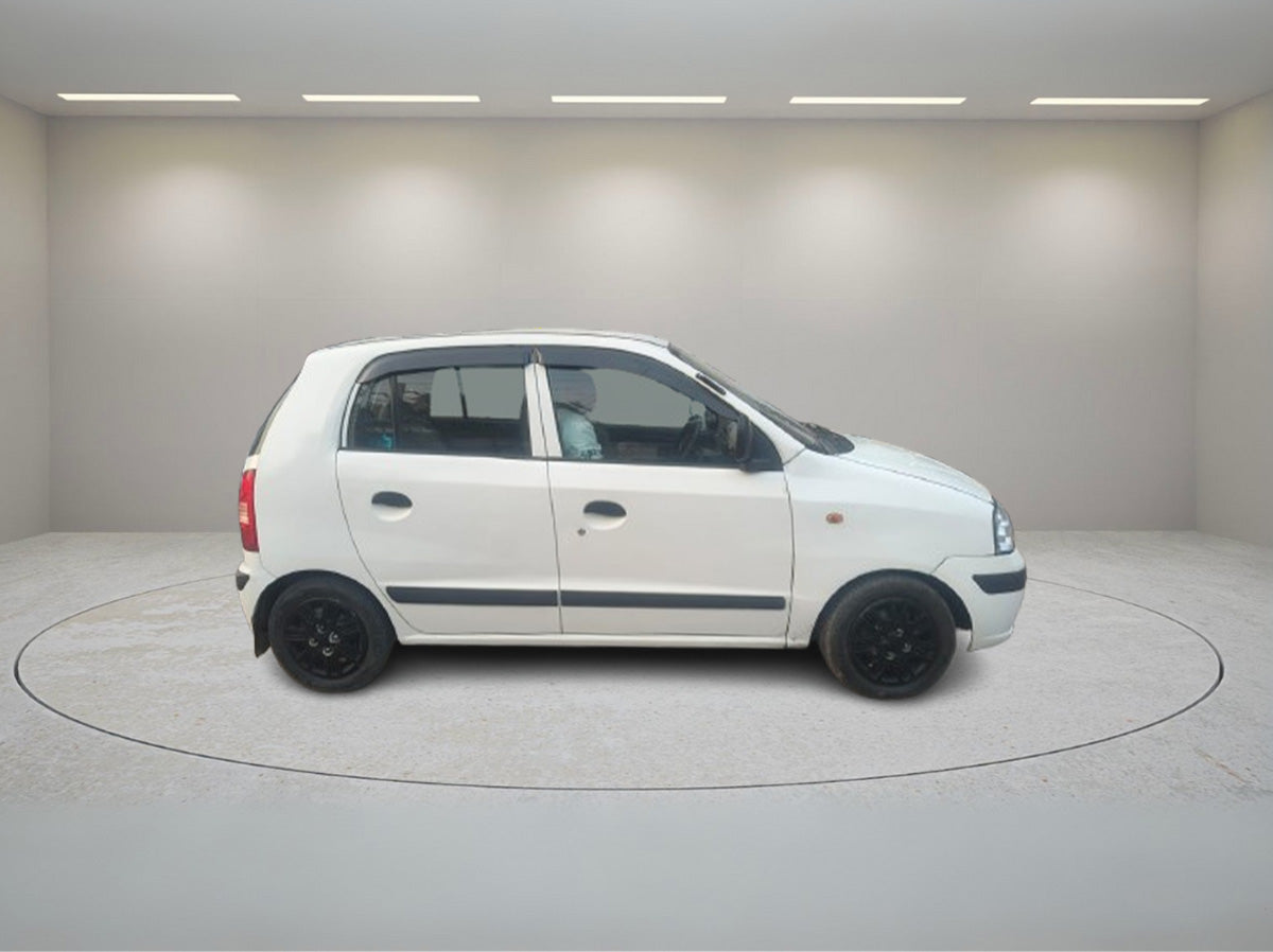 HYUNDAI SANTRO GL 2013