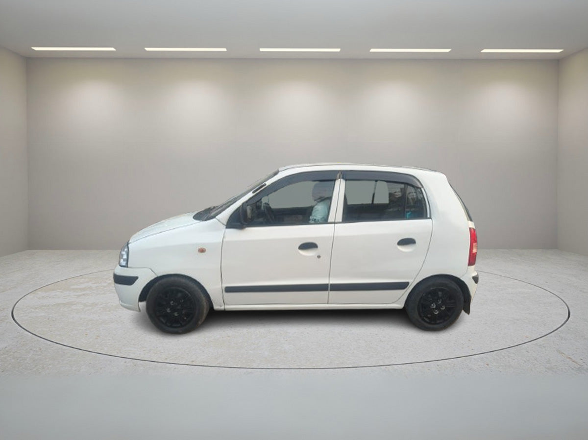 HYUNDAI SANTRO GL 2013