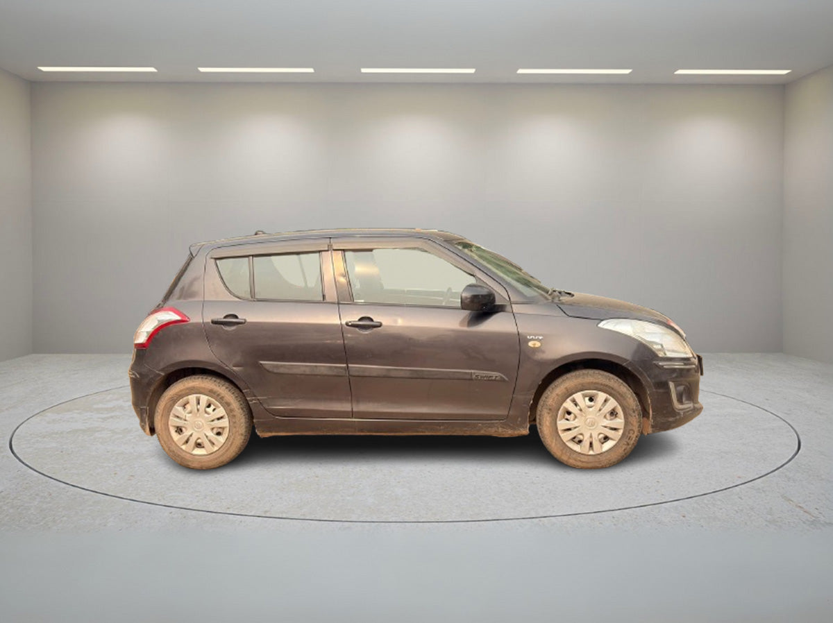 MARUTI SWIFT LXI 2017