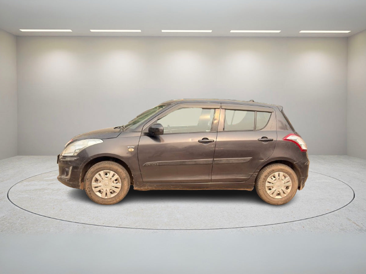 MARUTI SWIFT LXI 2017