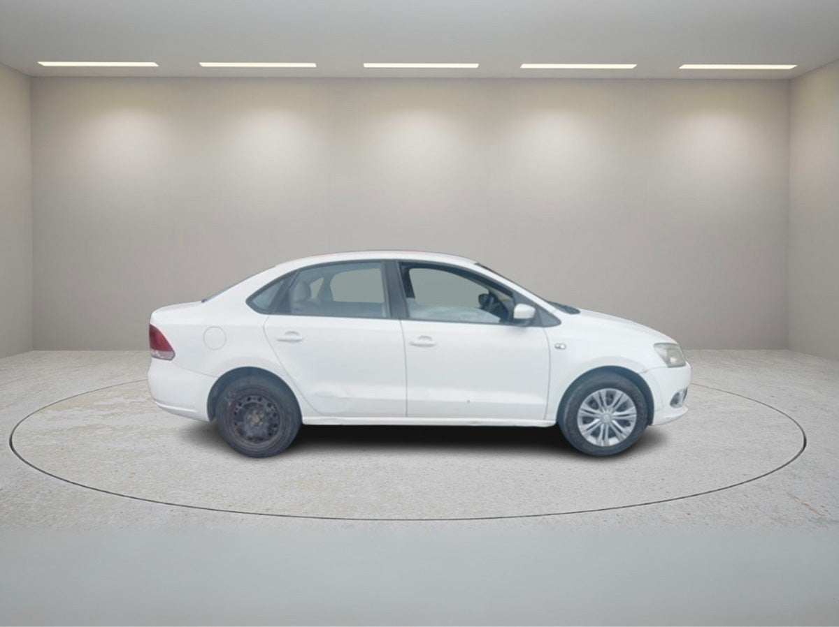 VOLKSWAGEN VENTO 1.6 2013