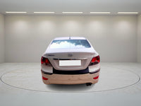 HYUNDAI VERNA VTVT EX 1.6 2013