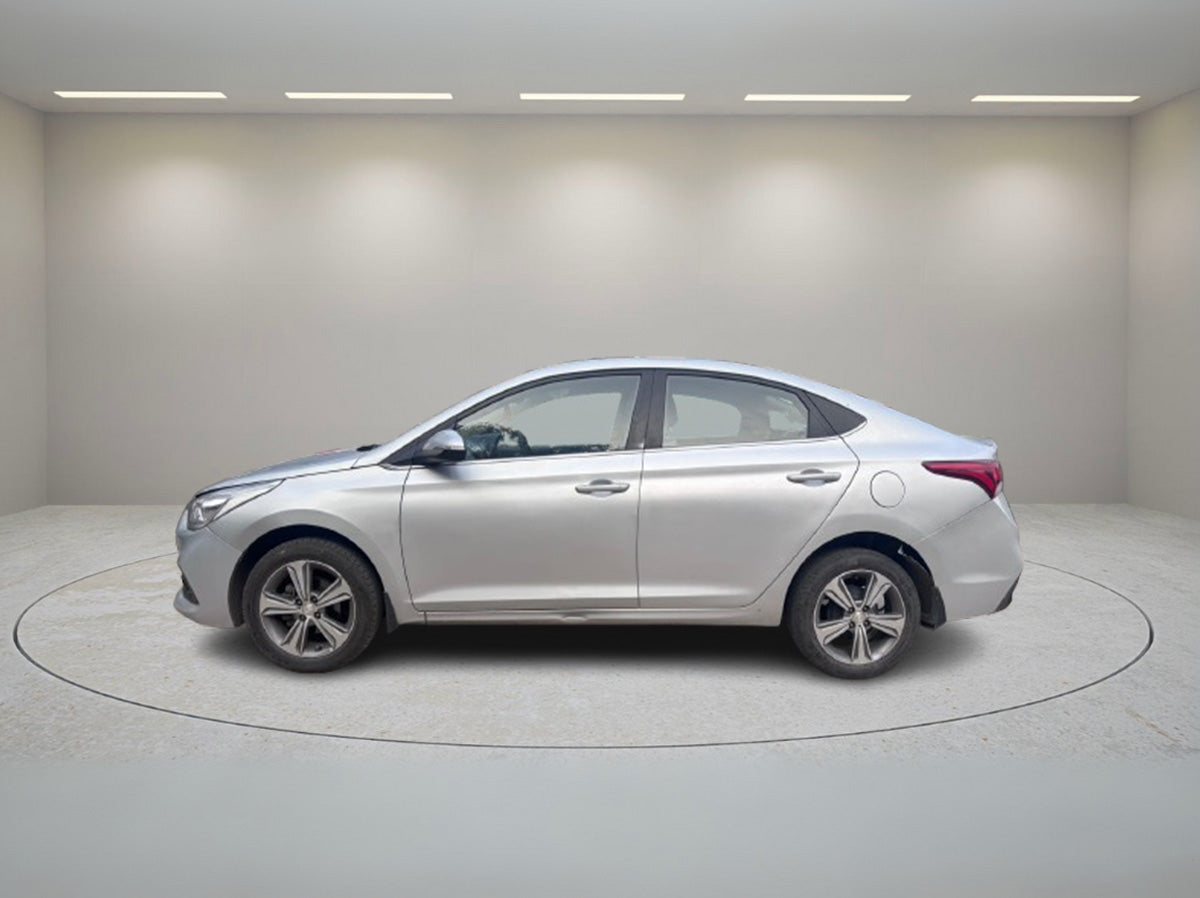 HYUNDAI VERNA 1.6 VTVT SX 2017