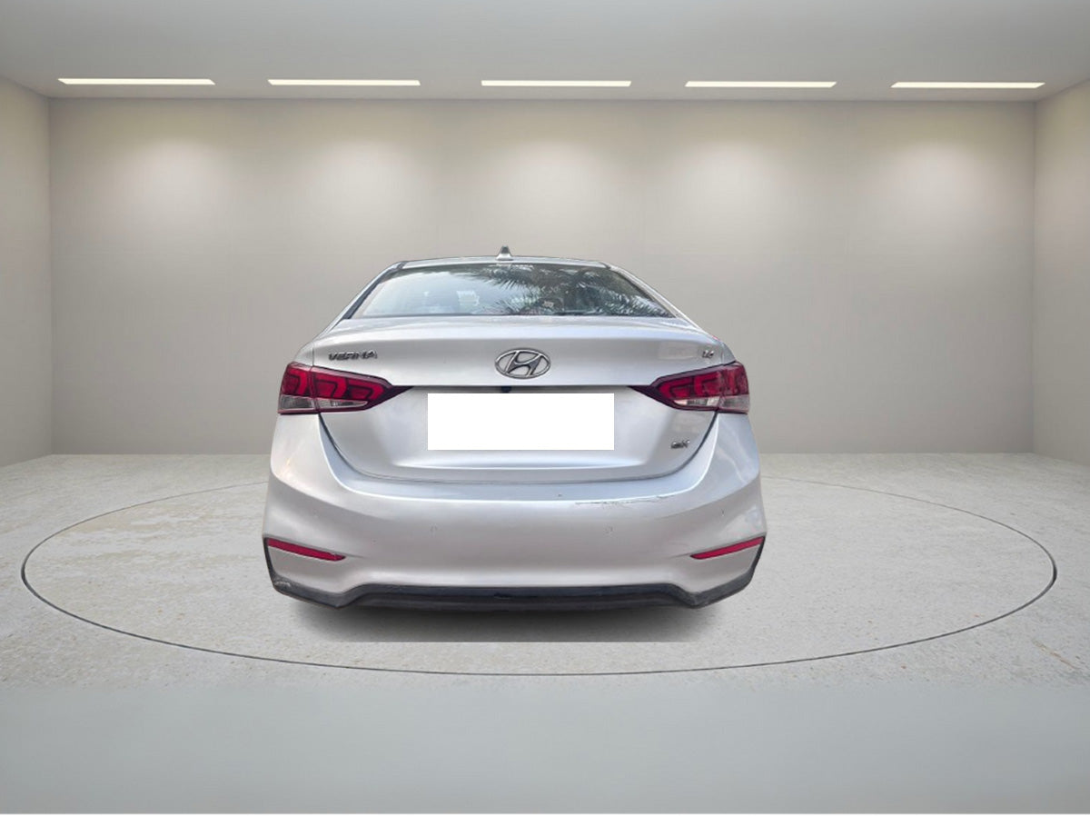 HYUNDAI VERNA 1.6 VTVT SX 2017