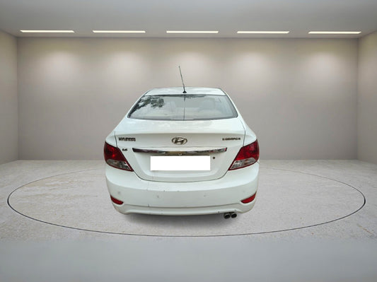 HYUNDAI VERNA VTVT EX 1.6 2012