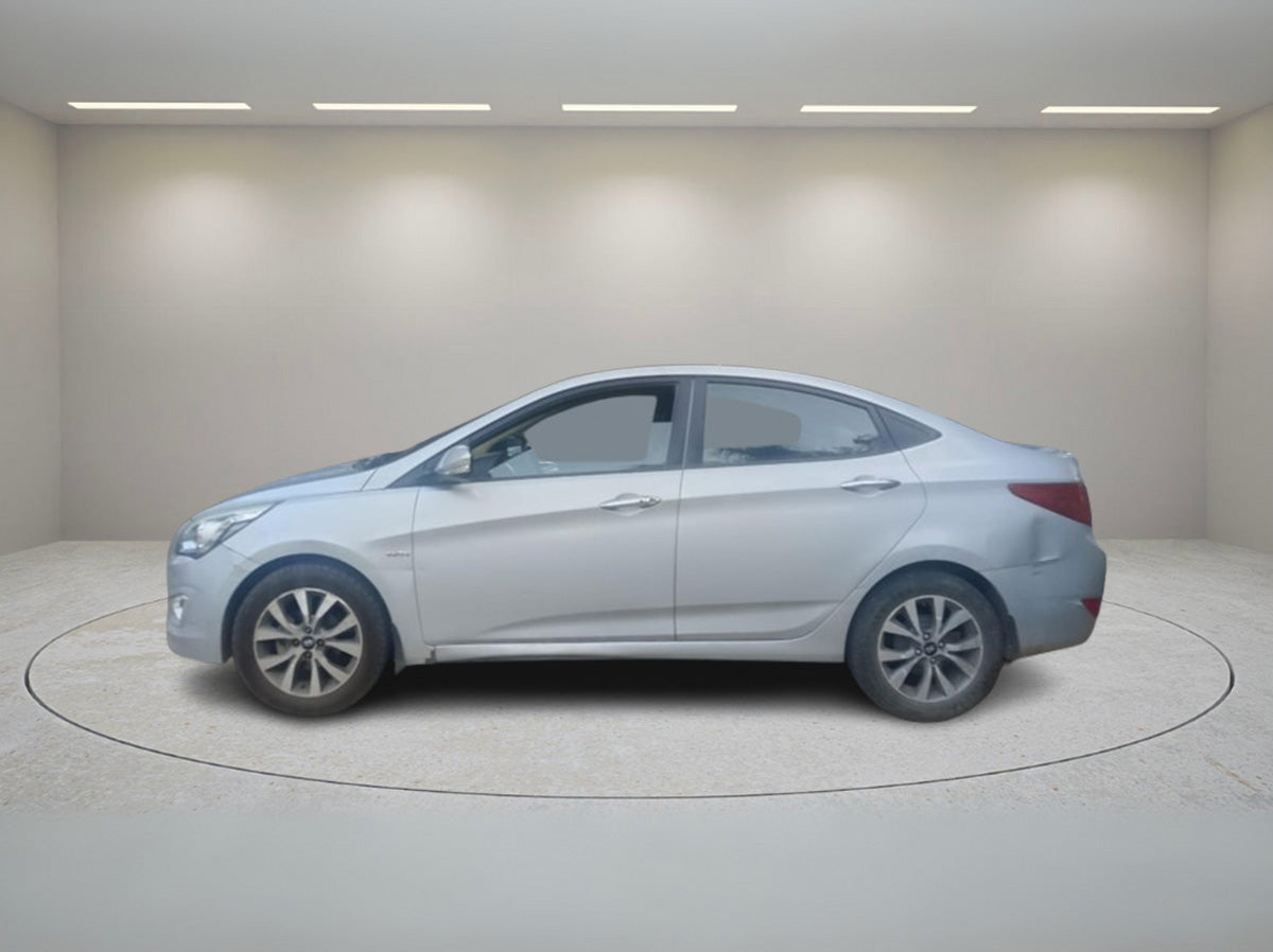 HYUNDAI VERNA VTVT 1.6 S(O) 2015