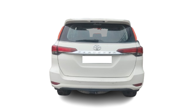 TOYOTA FORTUNER 4X2 AT 2018