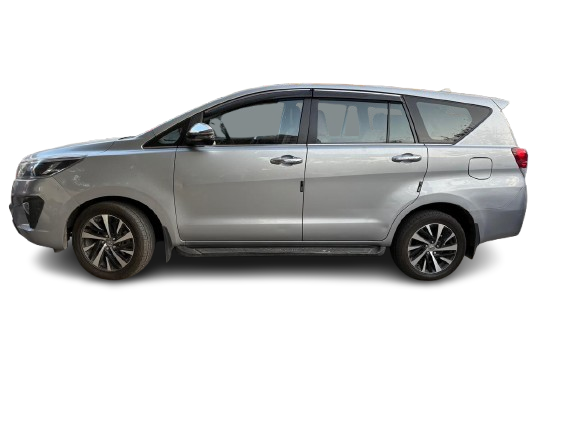 TOYOTA INNOVA CRYSTA Z AT 2022