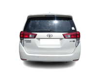 TOYOTA INNOVA CRYSTA G 2017