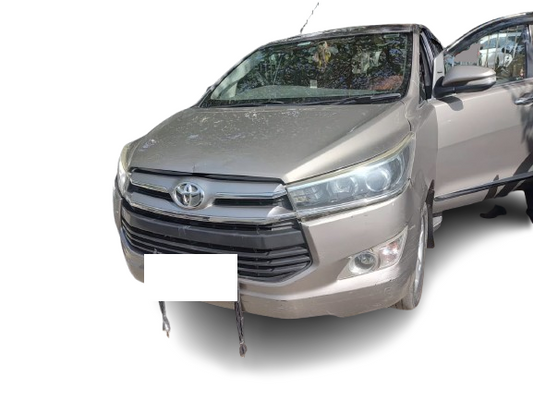 TOYOTA INNOVA CRYSTA 2.4 V 2017