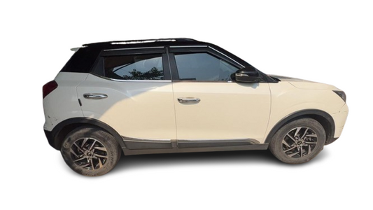 MAHINDRA XUV300 WB O PG MT 2022