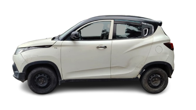 MAHINDRA KUV100 K4 2017