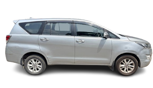 Used Toyota Innova Crysta 2.4 V MT 2017 — Delhi