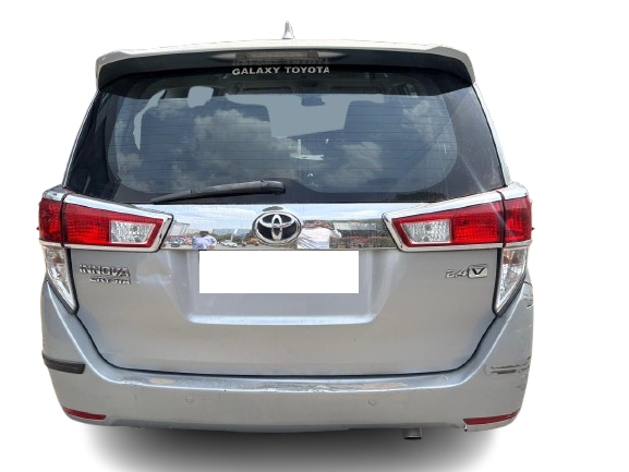 TOYOTA INNOVA CRYSTA 2.4 V 2017