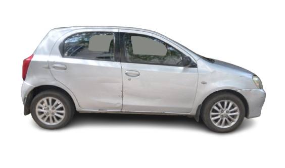 TOYOTA ETIOS LIVA V MT 2011
