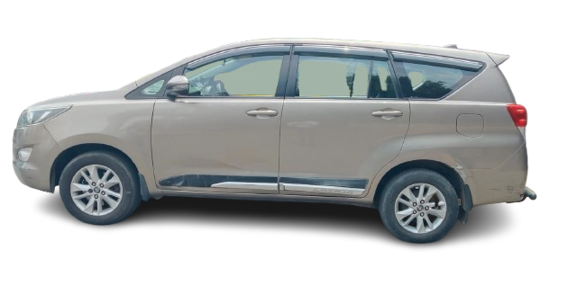 TOYOTA INNOVA CRYSTA 2.4 G MT 2017