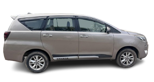 Used Toyota Innova Crysta 2.4 V MT 2019 — Delhi