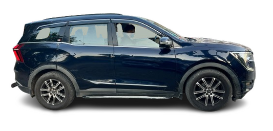 Used Mahindra XUV700 AT 7-Seater 2021 — Delhi