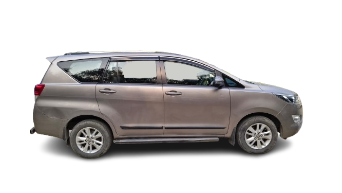 Used Toyota Innova Crysta G MT 2018 — Delhi