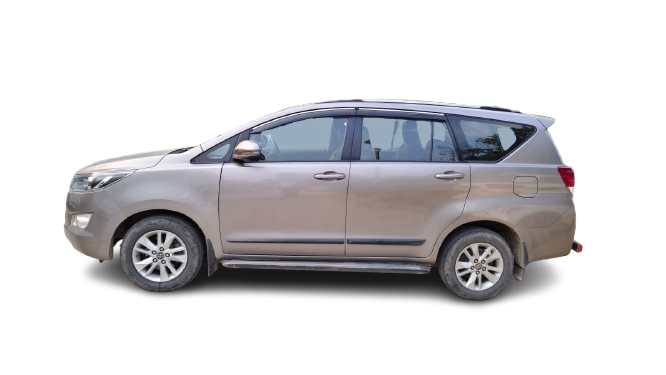 Used Toyota Innova Crysta G MT 2018 — Delhi
