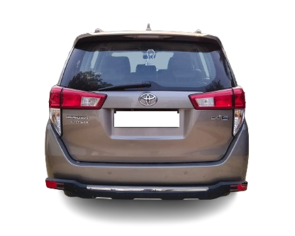 Used Toyota Innova Crysta G MT 2018 — Delhi