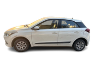 Used Hyundai i20 Sportz 2015 — Delhi