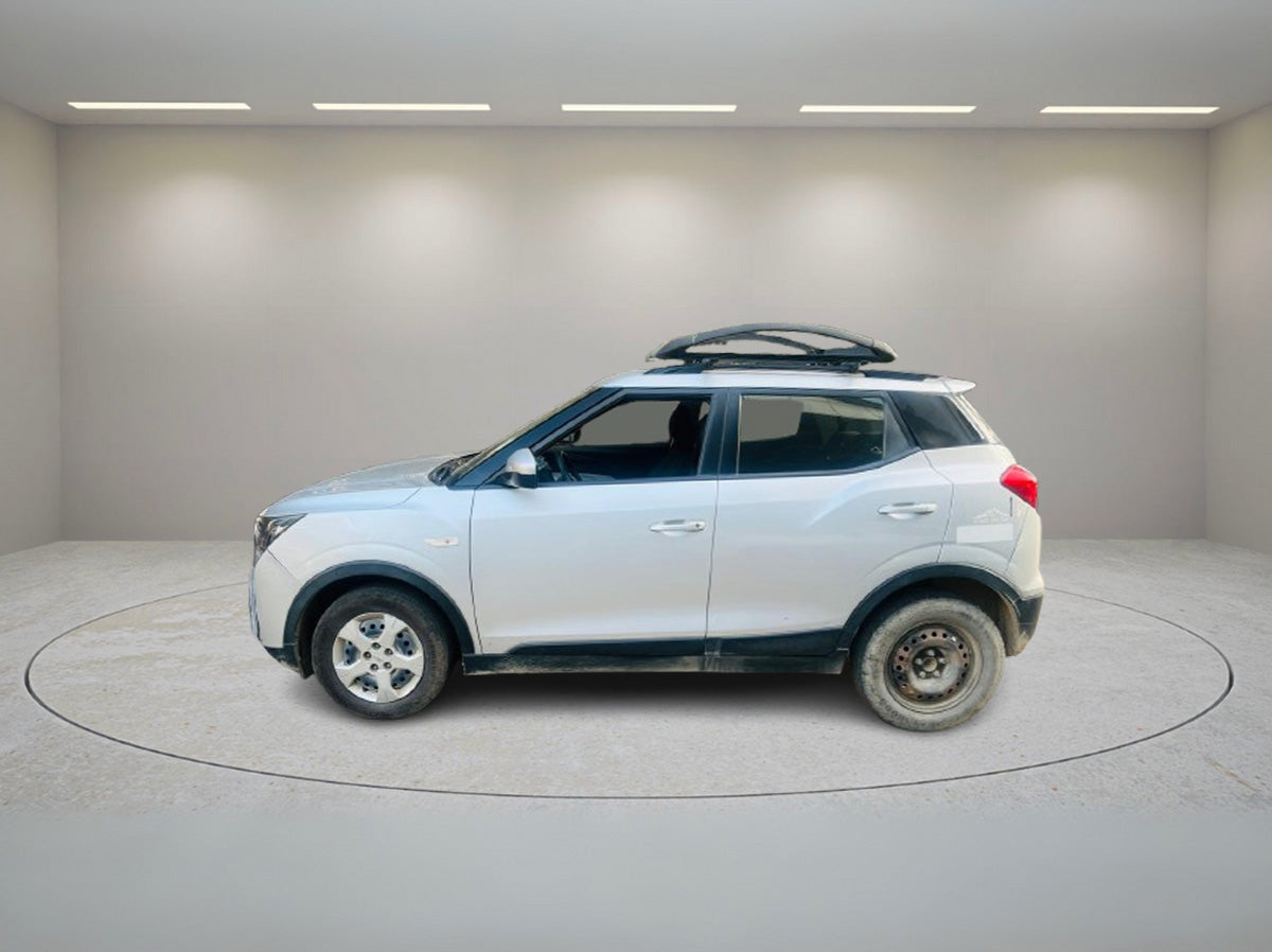 MAHINDRA XUV 300 W6 MT 2020