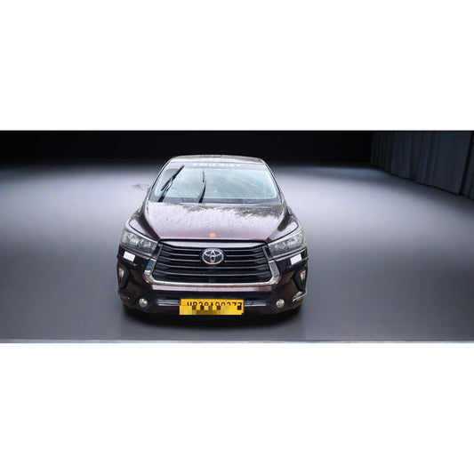 Used Toyota Innova Crysta 2.4 G MT 2022 — Delhi